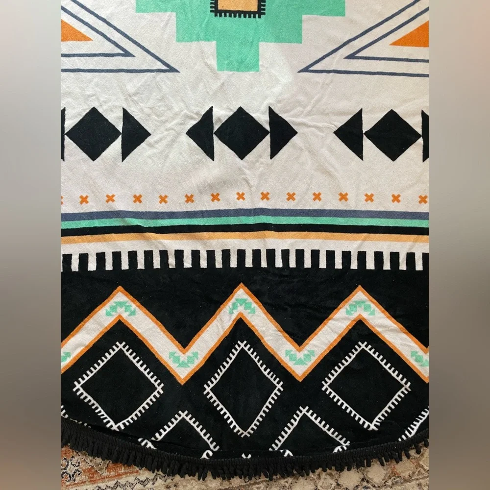 The Beach People Round 60” Cotton Beach Towel - Picture 2 of 4